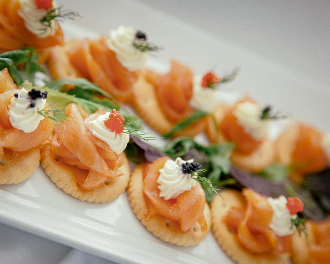 Lagrad lax med pepparrotscreme dill och kavjar